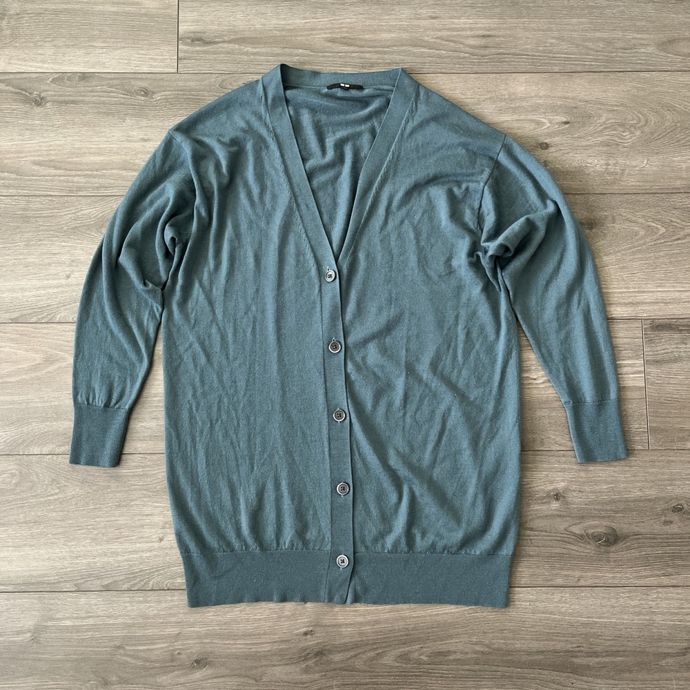 Uniqlo Mens M Cardigan Button Sweater Green